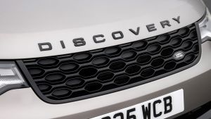 Land Rover Discovery - grille