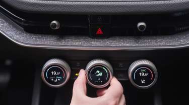 Skoda Superb - controls