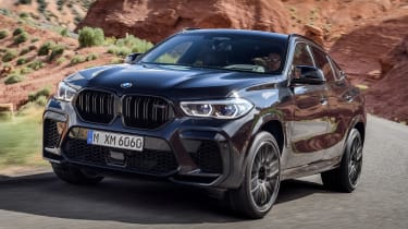BMW X6 M Competition - front action