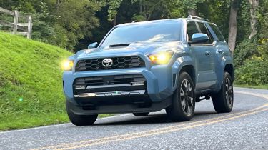 Toyota 4Runner - front cornering