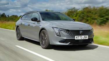 Peugeot 508 SW - front tracking