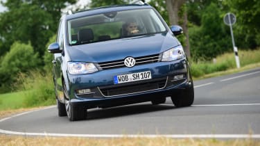 Volkswagen Sharan cornering front