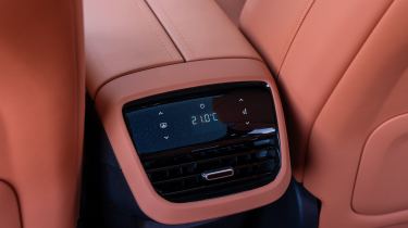 New Changan Deepal S07 - centre console, rear controls 