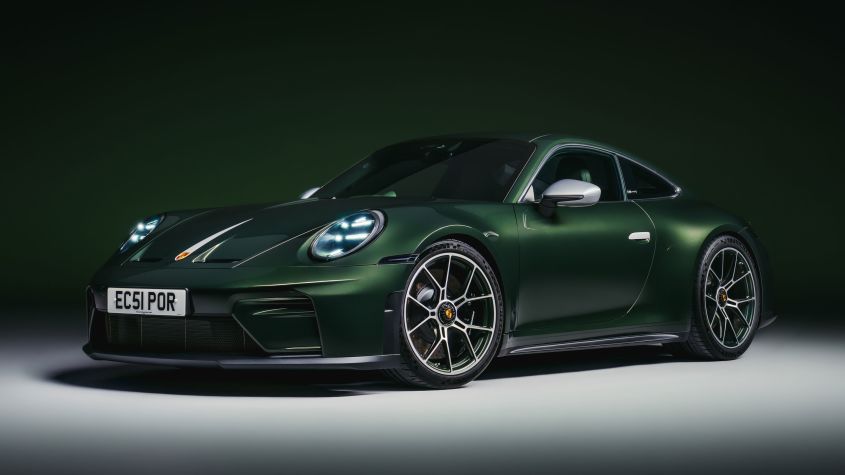 Fans of beige and green roll up, this new £250k Porsche 911 is for you