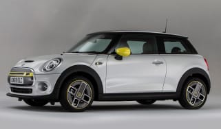 MINI Electric - front 3/4 static