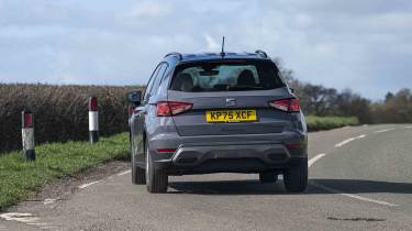 SEAT Arona - rear cornering