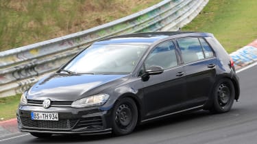 VW Golf Mk8 spies -  track front 3/4