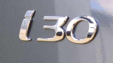 Hyundai i30 badge