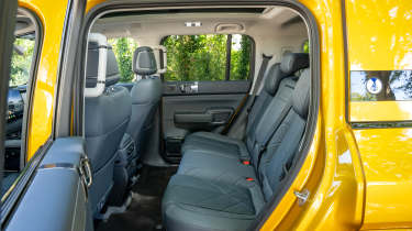 Denza Bao 5 rear seats