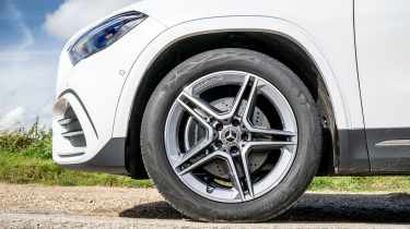 Mercedes GLA - wheel
