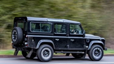Land Rover Defender Works V8 - rear action