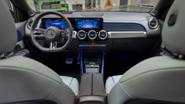 Facelifted Mercedes EQB - dashboard