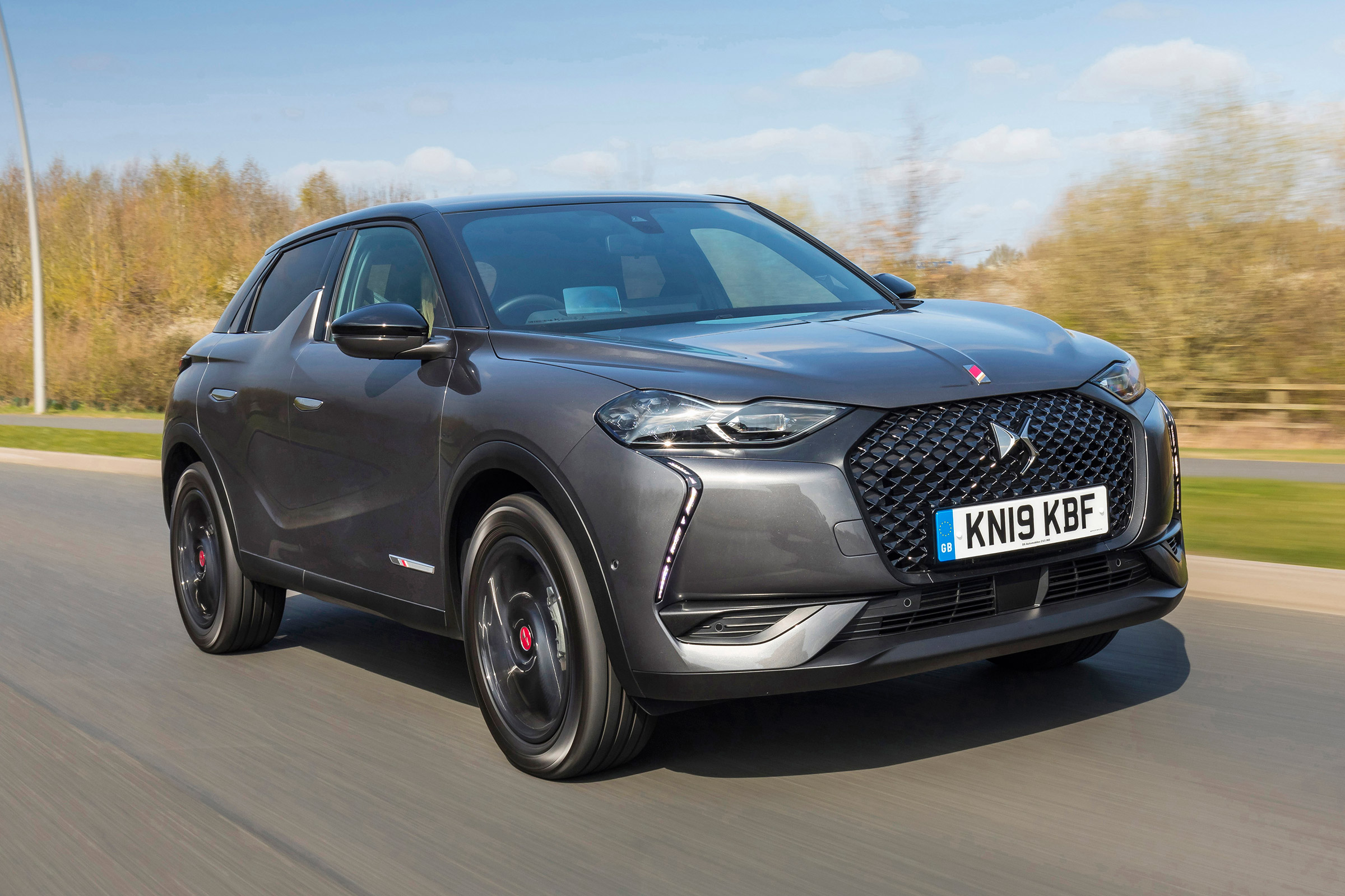 New DS 3 Crossback 2019 review  Auto Express