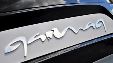 Qarmaq logo