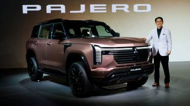 Mitsubishi Shogun - studio