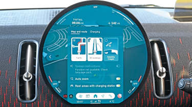 MINI Countryman touchscreen displaying home screen