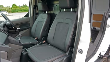 2019 Ford Tourneo Connect - Interior, Exterior & Driving 