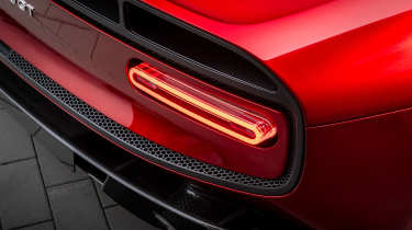 McLaren M6GT Concept - rear light