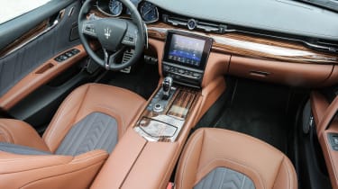 Maserati Quattroporte Diesel 2016 - interior 2