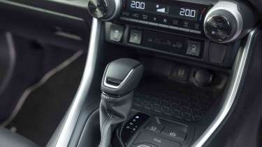 Toyota RAV4 - gear selector