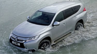 Mitsubishi Shogun Sport water driving