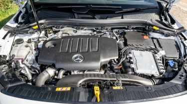 Mercedes GLA - engine bay