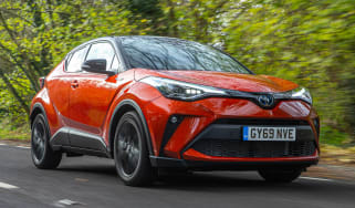 Toyota C-HR - front