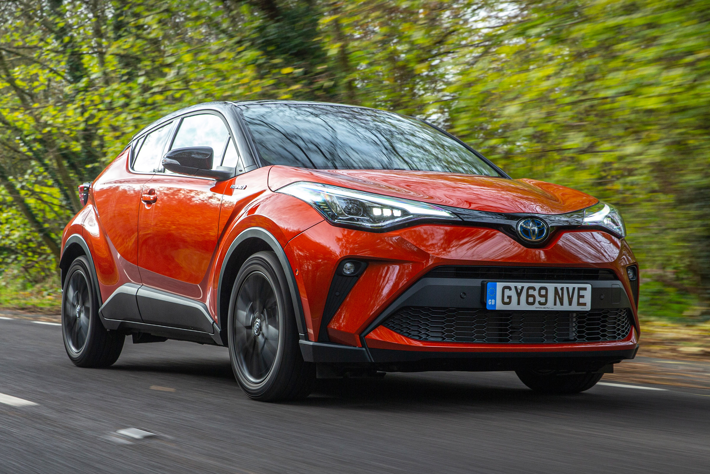 New Toyota C HR Hybrid 2020 Review Auto Express