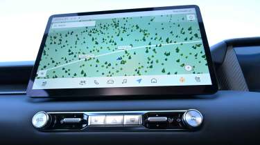 MGS5 EV - sat-nav screen