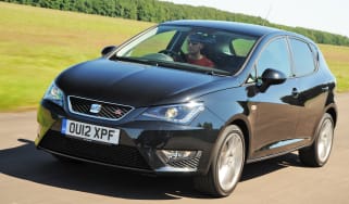 SEAT Ibiza FR front tracking