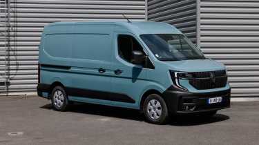 Renault Master E-Tech - front static