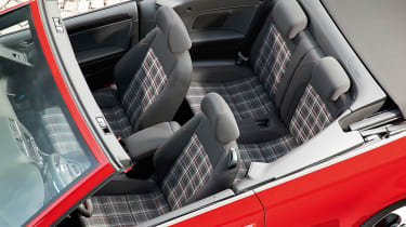 VW Golf GTI Cabriolet seats