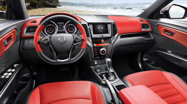SsangYong Tivoli XLV 2016 - interior