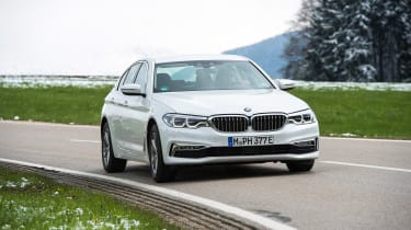 BMW 530e iPerformance - front panning
