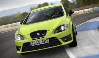 SEAT Leon Cupra R
