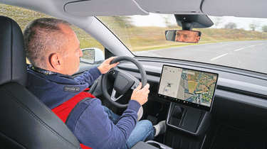 New Tesla Model Y Standard - interior, car being driven by Holger Preiss from Auto Bild