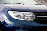 Dacia Sandero facelift - front light detail