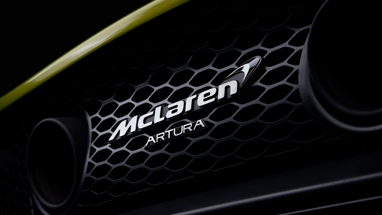 McLaren%20Artura%20badge.jpg