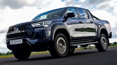 Toyota Hilux - full front