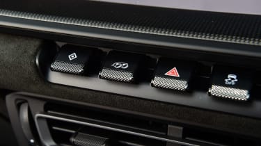 Porsche 911 Cabriolet - dashboard controls