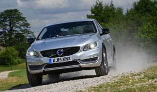 Volvo S60 Cross Country 2015 - off road