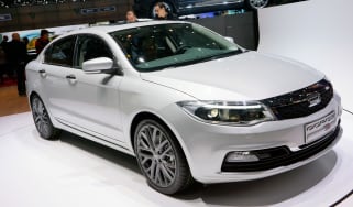 Qoros 3 saloon front