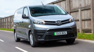 Toyota Proace Electric - tracking