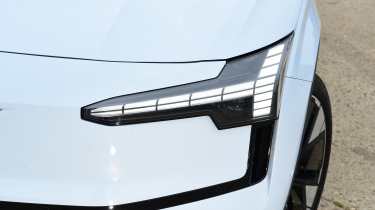 Volvo EX30 vs DS 3 E-Tense - Volvo EX30 front headlight 