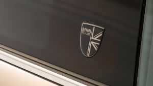 MINI 3-door hatch facelift - badge