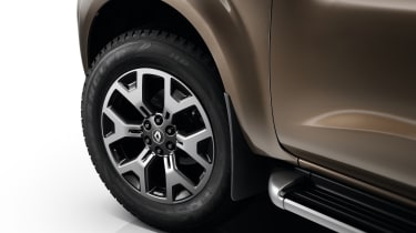 Renault Alaskan 2016 - wheel