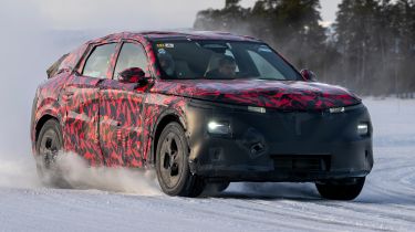 Alfa Romeo Stelvio (camouflaged) - front action