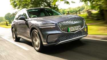 Genesis Electrified GV70 - front tracking