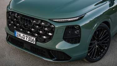 Audi Q7 - grille