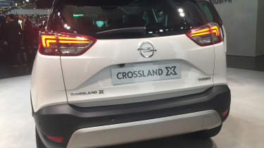 Vauxhall Crossland X - rear